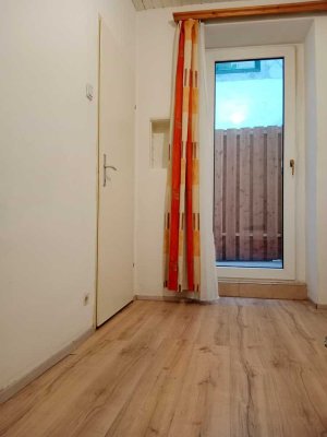 Möblierte 3-Zimmer-Wohnung im Hochparterre — WG-geeignet, sofort frei