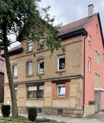 ° große FAMILIEN - oder STUDENTENWOHNUNG ° 4 Zimmer - sehr gepflegt - geschmackvoll saniert °
