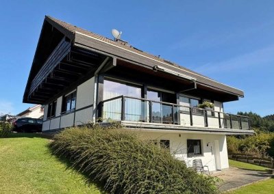 **Zeitlose Architektur trifft auf außergewöhnliches Wohngefühl**