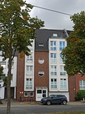 Freundliche und gepflegte 2,5-Zimmer-Wohnung mit Balkon und Einbauküche in Bremen