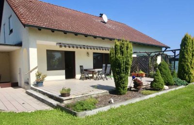 Solides Einfamilienhaus mit Traumgarten in Schwenningen (Donau)