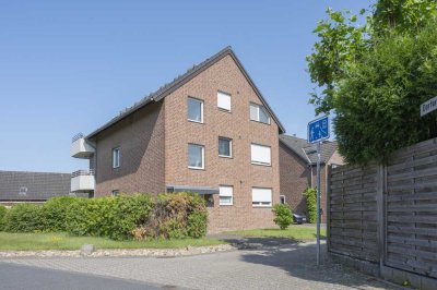 Helle 3-Zimmer DG-Wohnung mit Balkon