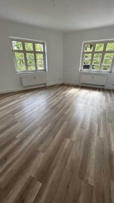 5 Zimmer. Balkon. Wohnküche.