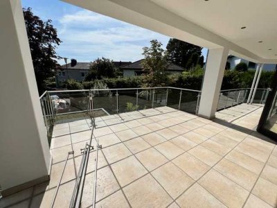 GRANDIOS !! NAHE KÖLN !  EINZIGARTIGE LUXUSWOHNUNG IN MODERNER VILLA MIT PHANTASTISCHEM WEITBLICK !