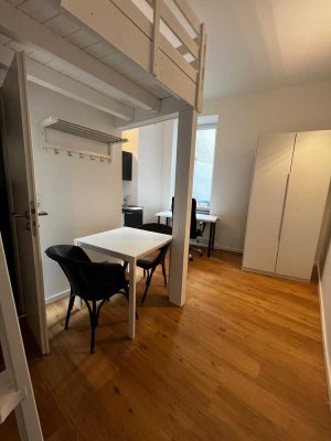 kernsaniertes Denkmal in direkter Uninähe - 1 Zimmer Apartment ab sofort zu vermieten