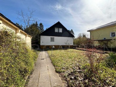 Charmantes Einfamilienhaus mit idyllischem Grundstück in Potsdam Babelsberg zu entdecken!