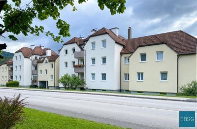 Geräumige Wohnung im 1. OG mit Loggia