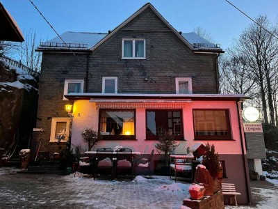 Traumhafte Ferienwohnung mit großer Terrasse Nähe Winterberg *provisionsfrei*