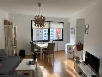 Großzügige Einzimmerwohnung mit EBK und Balkon in super Lage in Köln