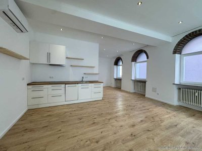 Saniertes 1,5 Zimmer Apartment inmitten des Altstadtbereichs mit modernem Bad & EBK & Kellerabteil