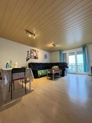 Charmante 2-Zimmer-Wohnung mit Balkon in Südlage (ohne Maklerprovision)