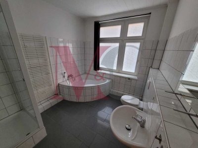 Schöne 2 Zimmer Wohnung mit Tageslichtbadezimmer