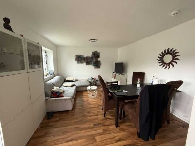 Schöne 1-Zimmer-Wohnung mit Balkon, Einbauküche und Tageslichtbad
