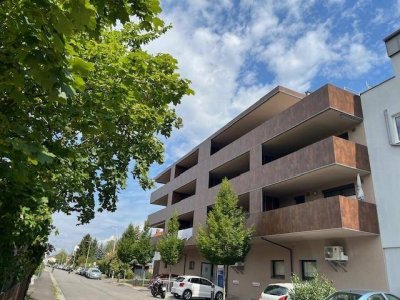 Neuwertige, sonnige 2-Zimmerwohnung mit großer Terrasse!