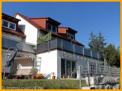 1 7 5 qm wie HAUS im HAUS auf 2 Etagen + große SONNEN- TERRASSE + Spielgarten + 2 KfZ Plätze
