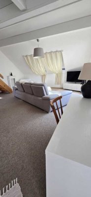 Lichtdurchflutete Maisonette Wohnung am Waldrand