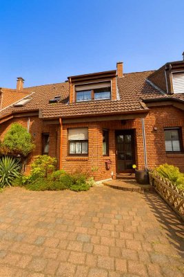 Familienfreundliches Einfamilienhaus mit Garten und Garage