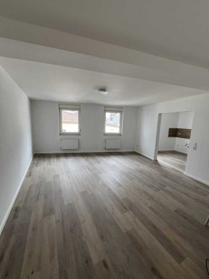 Attraktive, vollständig renovierte 2-Zimmer-Wohnung zur Miete in Bad Kreuznach