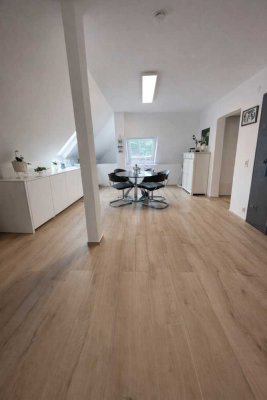 Helle 2-Zimmer-Wohnung in der Kaiserslauterner Innenstadt mit Einbauküche Neu