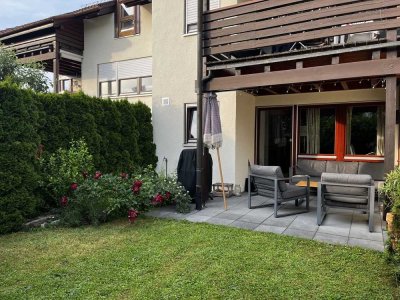 2,5 Zi-Whg mit eigenem Garten, Terrasse, Garage, EBK und Burgblick! Ab 01.09