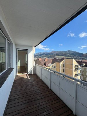 5. STOCK I WEITBLICK I 3 ZIMMER I SONNIG &amp; LICHTDURCHFLUTET I BALKON I PERSONENLIFT I PROJEKT WOHNEN