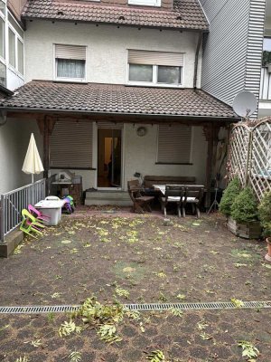Erdgeschosswohnung mit großer Terasse