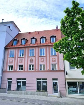 Exklusive 2-Zimmer-Dachgeschosswohnung mit gehobener Innenausstattung in Ingolstadt