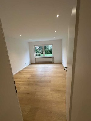 Hochwertiges WG-Zimmer in Rosenheim | frisch saniert | Garten & neue Küche | 690 € | für eine Person