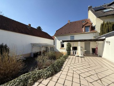 Familienfreundliche Doppelhaushälfte in begehrter Altstadtlage von Dietzenbach