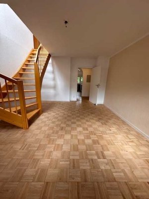 charmante 2,5-Zimmer Maisonette-Wohnung