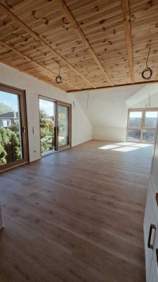 Attraktive 2-Zimmer Dachgeschosswohnung in Steinenbronn