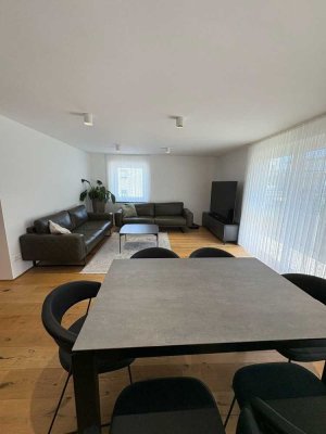 Sanierte Eigentumswohnung mit 2 Balkonen, Garage + Stellplatz und Fußbodenheiz.