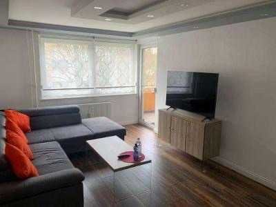 Helle, vollständig renovierte 2-Zimmer-Wohnung mit Balkon in Walldorf