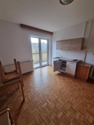 Gemütliche sanierte 1 Zimmer Wohnung 24m² südseitig in Kirchstetten mit kleinen Balkon