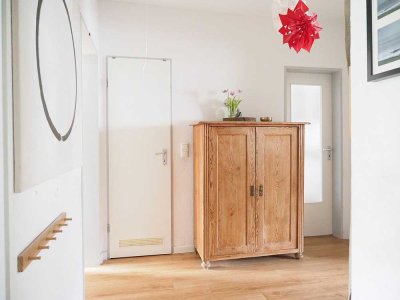 Top-gepflegte 3-Zimmer Wohnung mit Loggia, Küche, Bad und Gemeinschaftsgarten – ca. 72 m²