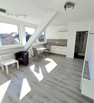 Nähe FAU-Technikum und Stadtpark: ruhige, renovierte 2-Zimmer-Whg. im 5. Stock, inkl. Stellplatz