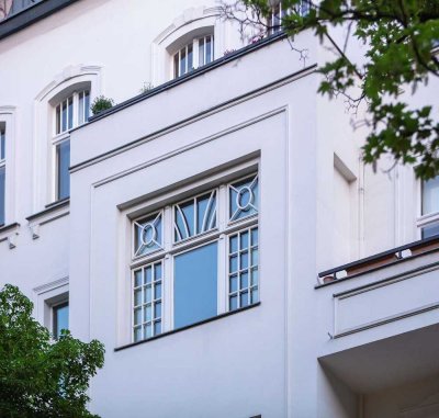 KAPITALANLAGE - Vermietetes Single-Apartment mit Wohnküche in begehrter Lage unweit des Ku’damms!