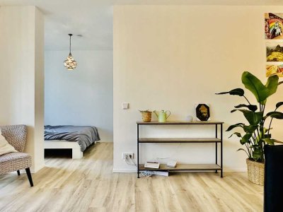 Ruhig und entspannt wohnen: kernsanierte 1,5Z Wohnung mit Duschbad und TG - vollständig möbliert