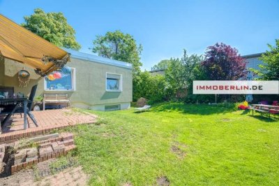 IMMOBERLIN.DE - Attraktiver Bungalow mit diskretem Garten in guter Ortslage