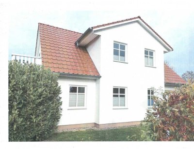 2 Ferienwohnungen in einem Dreigiebelhaus auf Rügen