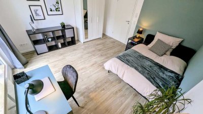 Helles WG Zimmer nahe Hochschule München mit Pool!