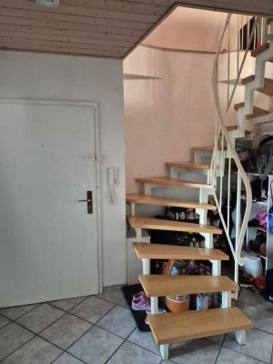 Modernisierte 5-Raum-Wohnung mit Balkon und Einbauküche in Lauda-Königshofen-97922