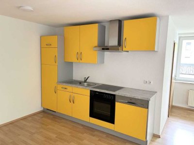 1 Zimmer mit Einbauküche & Dusche in Burkhardtsdorf