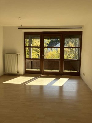 Helle 2-Zimmer-Wohnung mit Balkon in Passau-Heining