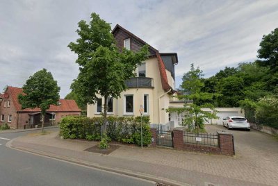 Großzügige 4-Zimmer-Erdgeschosswohnung mit Terrasse, Garten und Garage