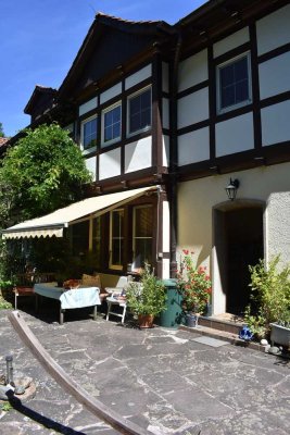 Verkauf nach Gebot: Vorstandsvilla nur 5min nördlich von Göttingen mit 1,7ha Land