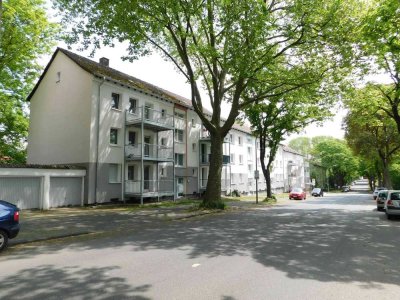 Schöne 2-R-Wohnung mit Balkon !