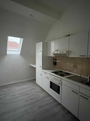 Geräumige 2-Zimmer-DG-Wohnung mit EBK in Hohenlockstedt