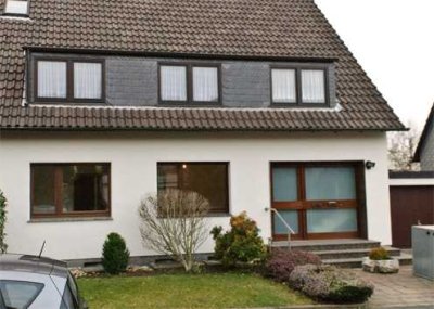 Charmante Wohnung im Obergeschoss eines Zweifamilienhauses