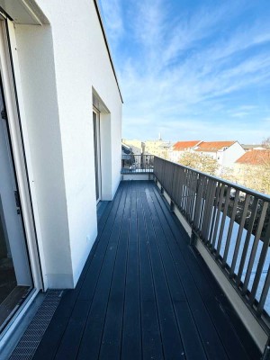 Koffer packen und einziehen! Kleine möblierte Wohlfühl-Singleoase mit Terrasse und Einbauküche